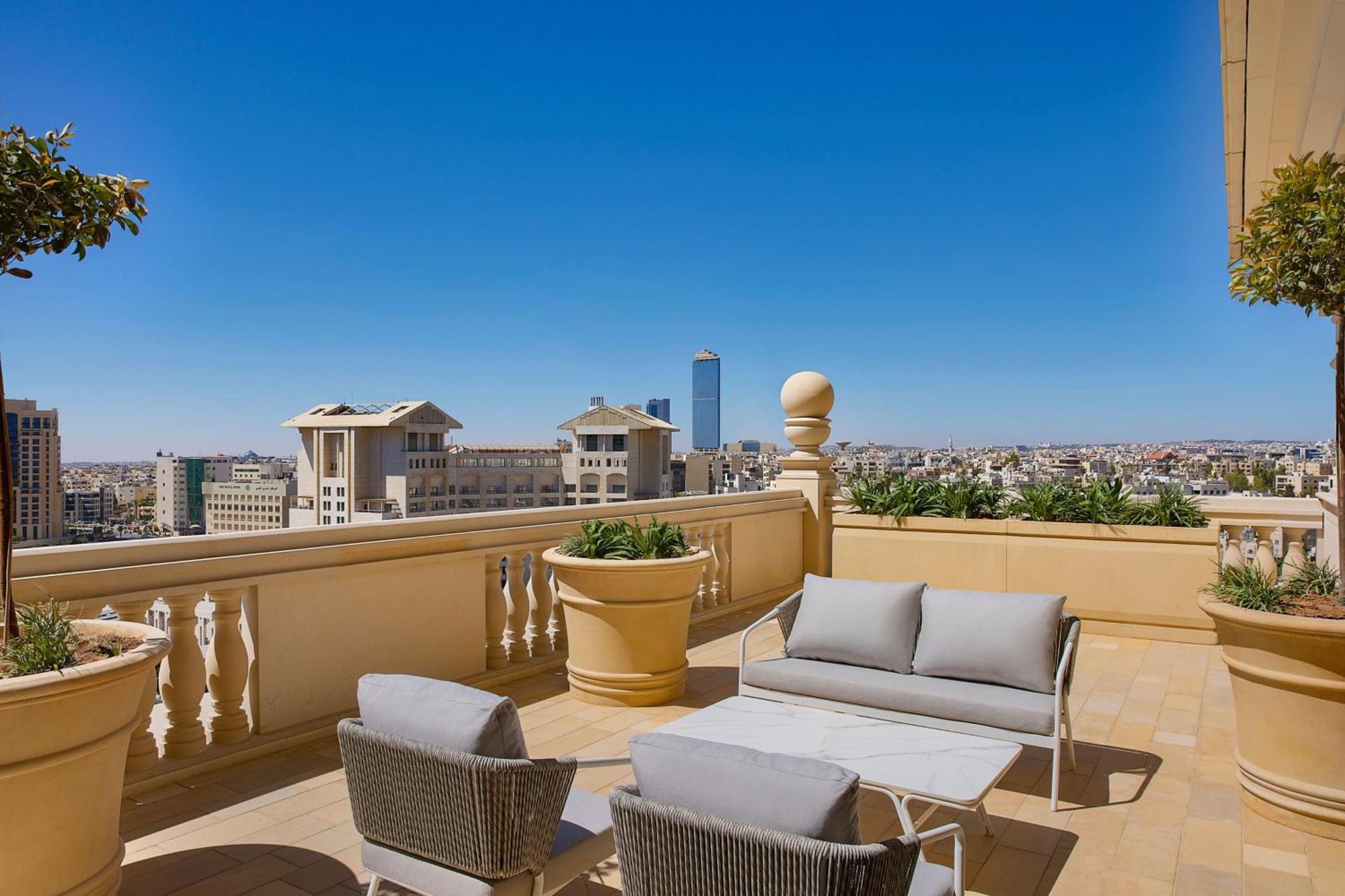 Hotel The Ritz-Carlton, Amman Zewnętrze zdjęcie The Westin Palace Madrid