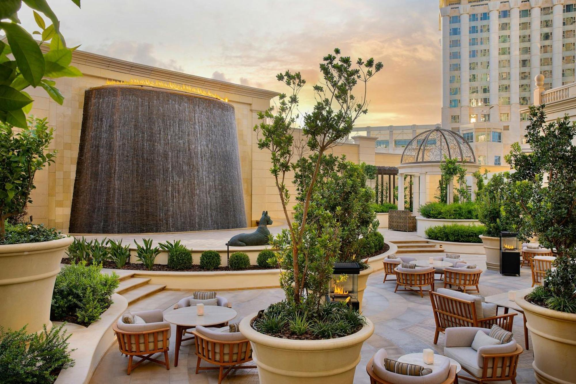 Hotel The Ritz-Carlton, Amman Zewnętrze zdjęcie The Waterfall at Wynn