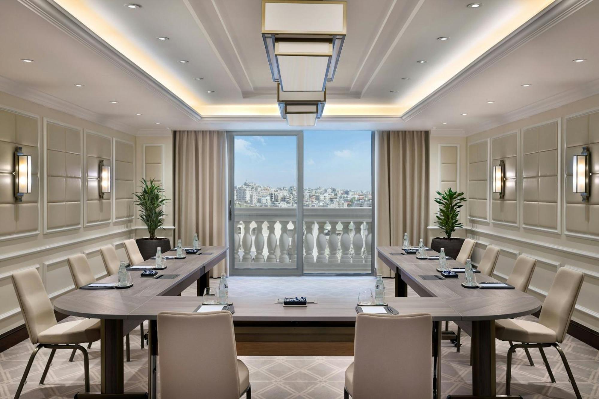 Hotel The Ritz-Carlton, Amman Zewnętrze zdjęcie Meeting room