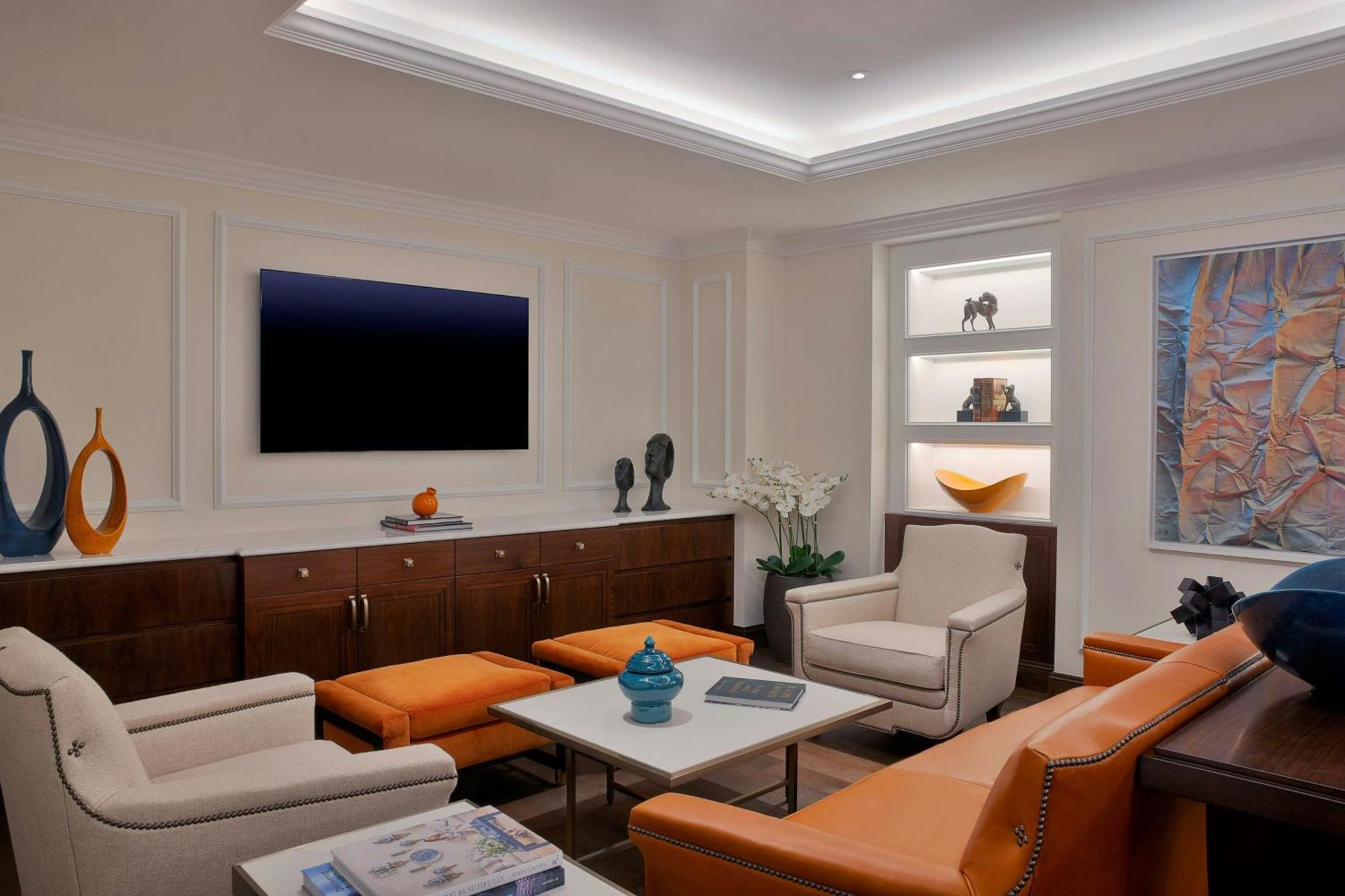 Hotel The Ritz-Carlton, Amman Zewnętrze zdjęcie A living room with indirect lighting