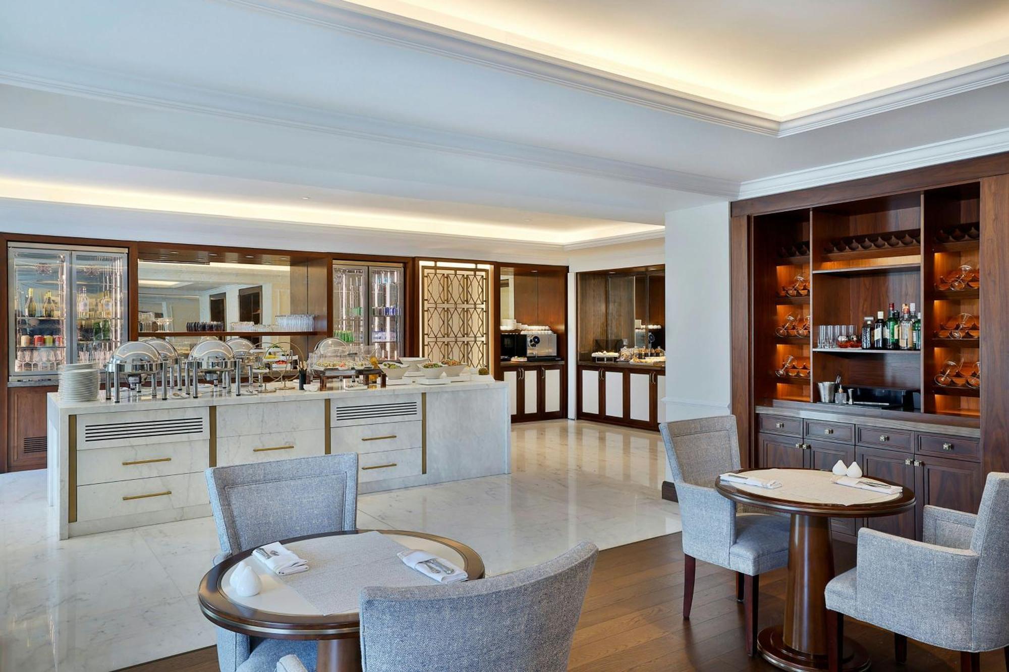 Hotel The Ritz-Carlton, Amman Zewnętrze zdjęcie The Club Lounge at the InterContinental London The O2