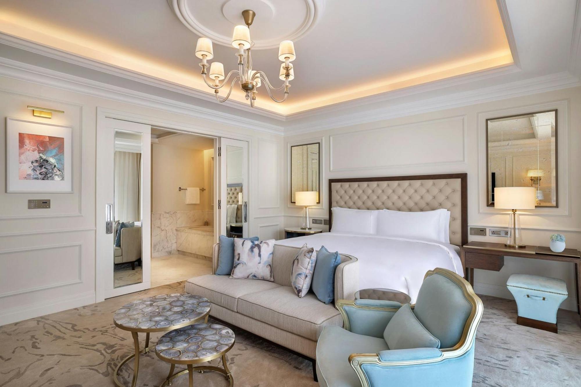 Hotel The Ritz-Carlton, Amman Zewnętrze zdjęcie A bedroom at the hotel